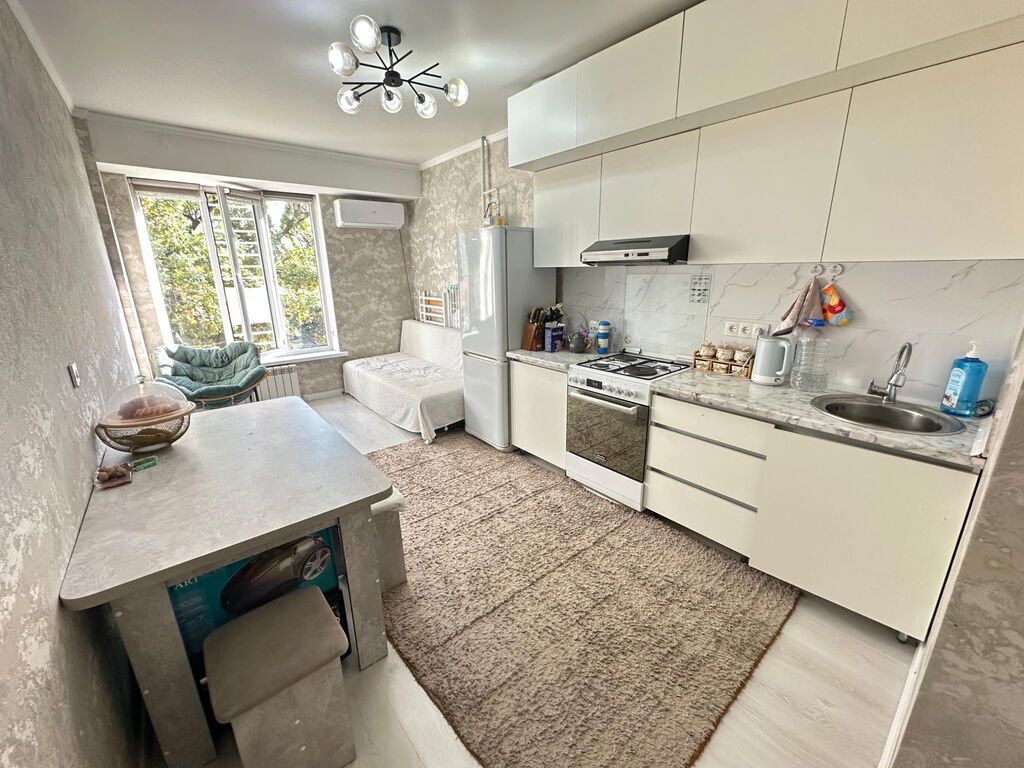 1 комната, 44 м², ул. Калык Акиева Элитка, 4 этаж, Евроремонт: фото 1