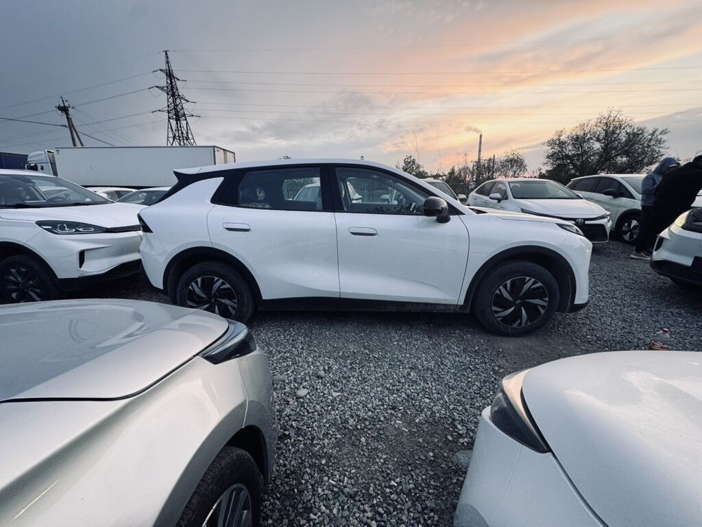 Changan Qiyuan Q05: 2026 г., Автомат, Электромобиль, Кроссовер: фото 4