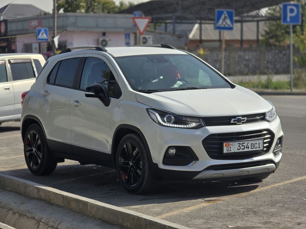 Chevrolet Trax: 2021 г., 1.4 л, Автомат, Бензин, Кроссовер: фото 2