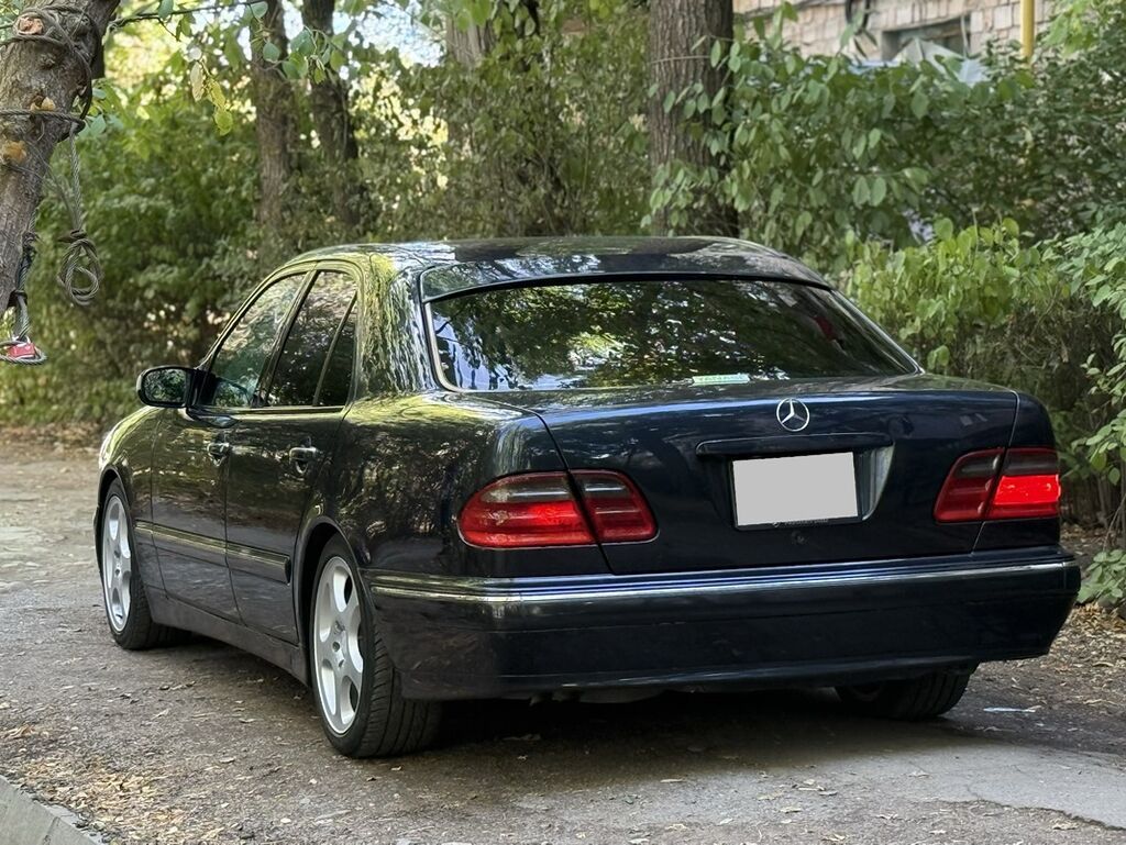 Mercedes-Benz E-Class: 2000 г., 3.2 л, Автомат, Бензин, Седан: фото 3