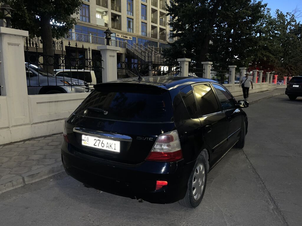 Honda Civic: 2004 г., 1.7 л, Механика, Бензин: фото 7