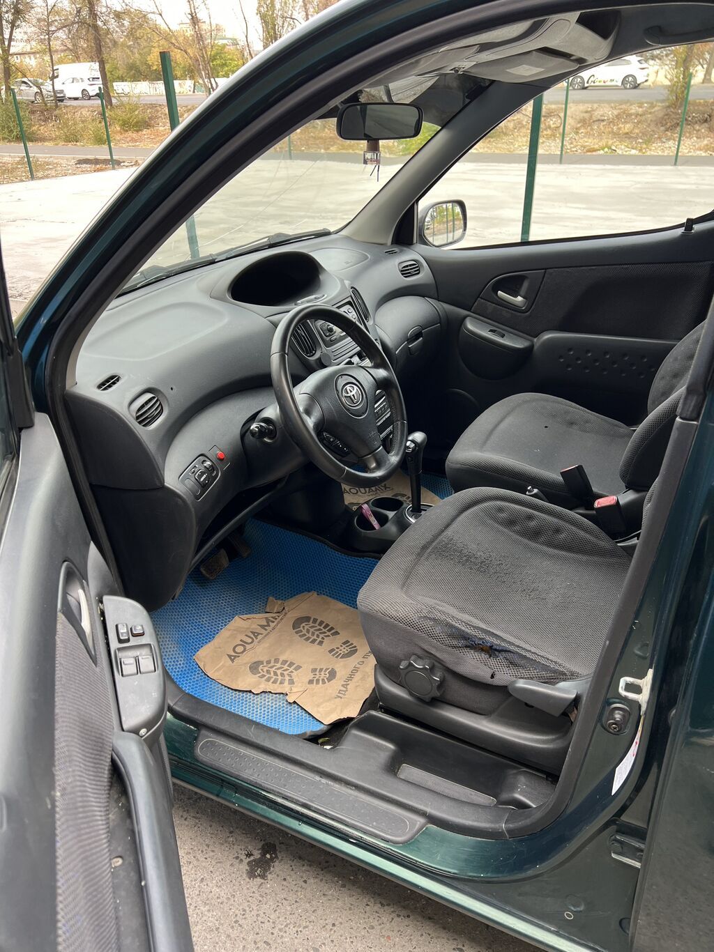 Toyota Yaris Verso: 2003 г., 1.5 л, Автомат, Бензин, Минивэн: фото 8