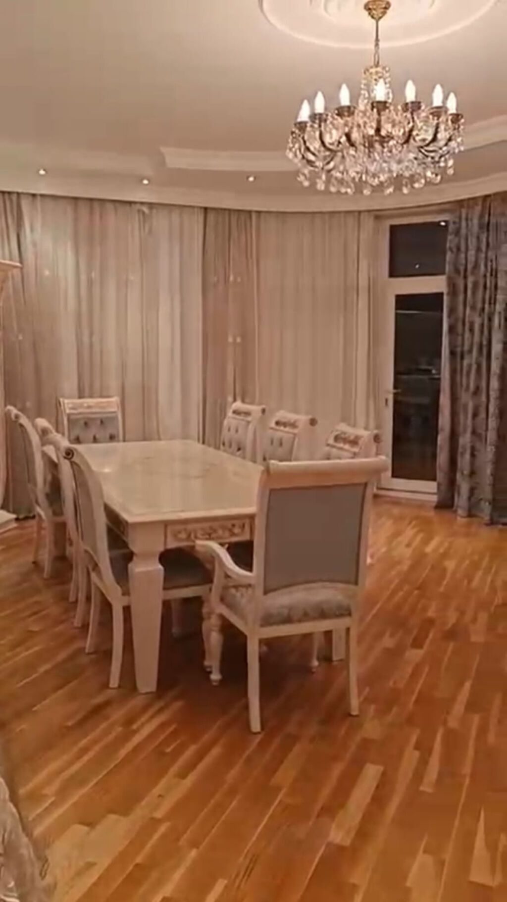 3 otaqlı, Yeni tikili, 157 kv. m