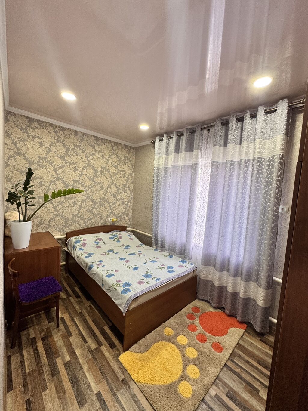 Продаю дом в Токмоке 5.5 сотки Общая площадь 99 кв м 5 комнат кухня: фото 4
