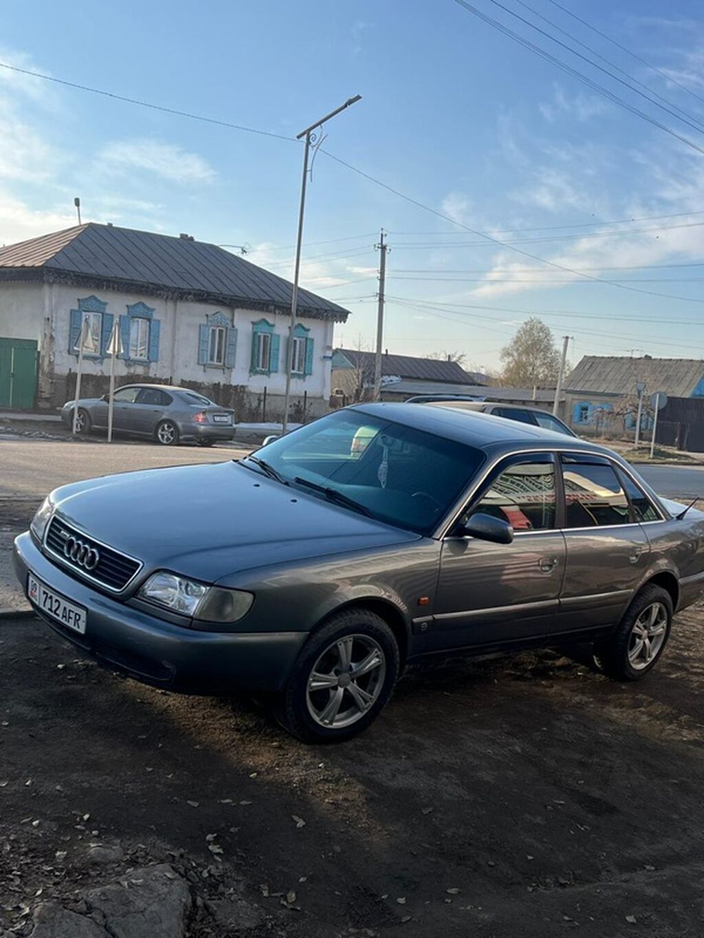 Audi A6: 1992 г., 2.6 л, Механика, Бензин, Седан: фото 3