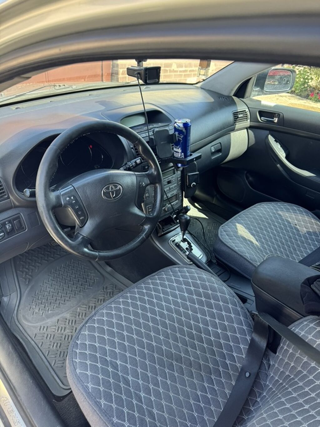 Toyota Avensis: 2004 г., 2.4 л, Автомат, Бензин, Универсал: фото 7