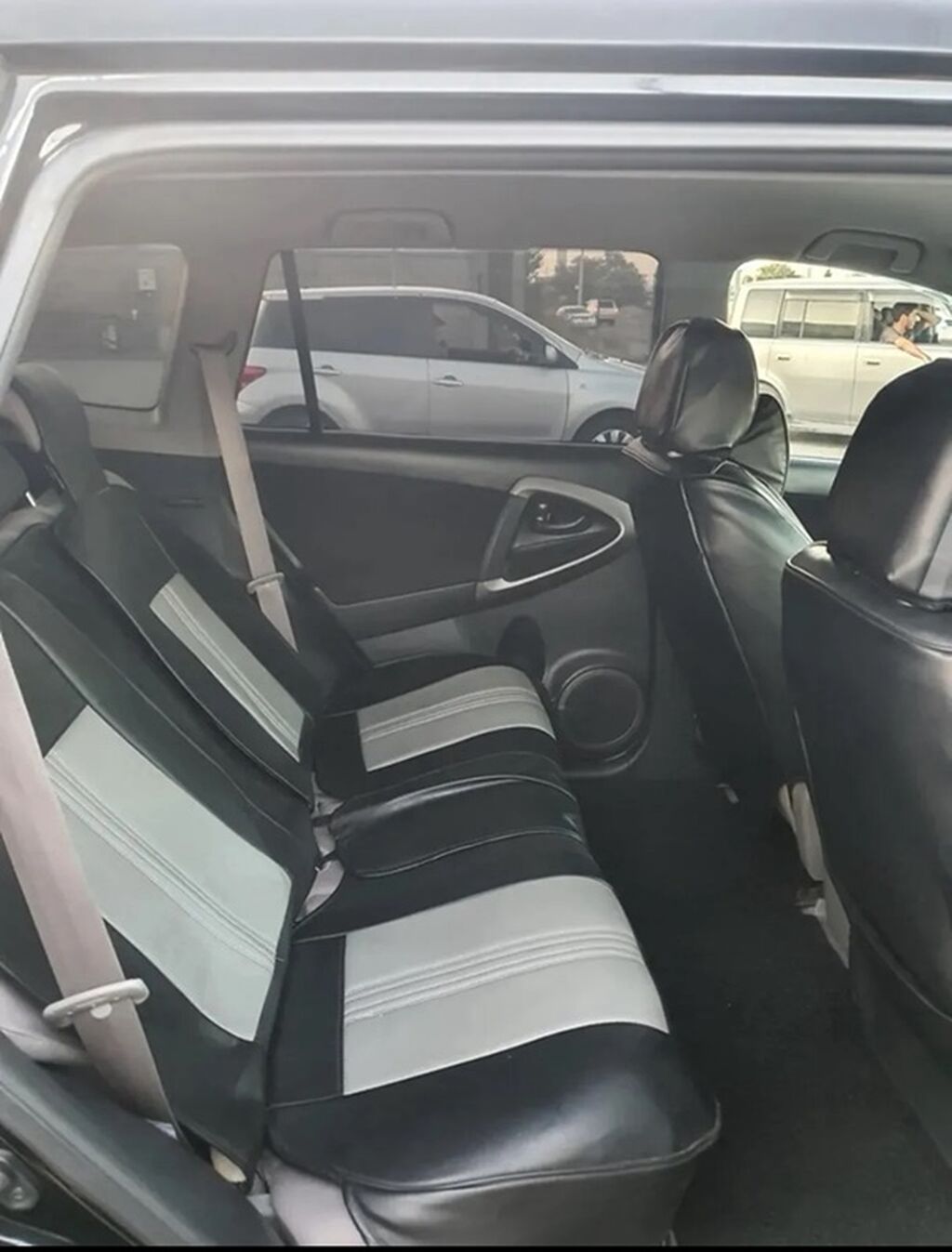 Toyota RAV4: 2008 г., 2.4 л, Автомат, Бензин, Кроссовер: фото 5