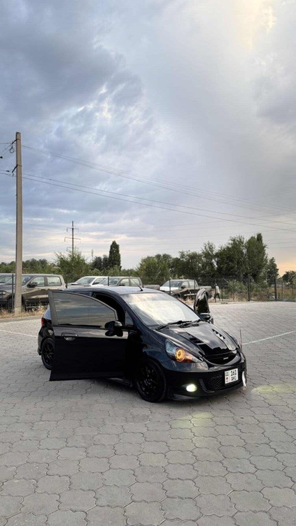 Honda Fit: 2002 г., 1.5 л, Вариатор, Бензин, Хэтчбэк: фото 2