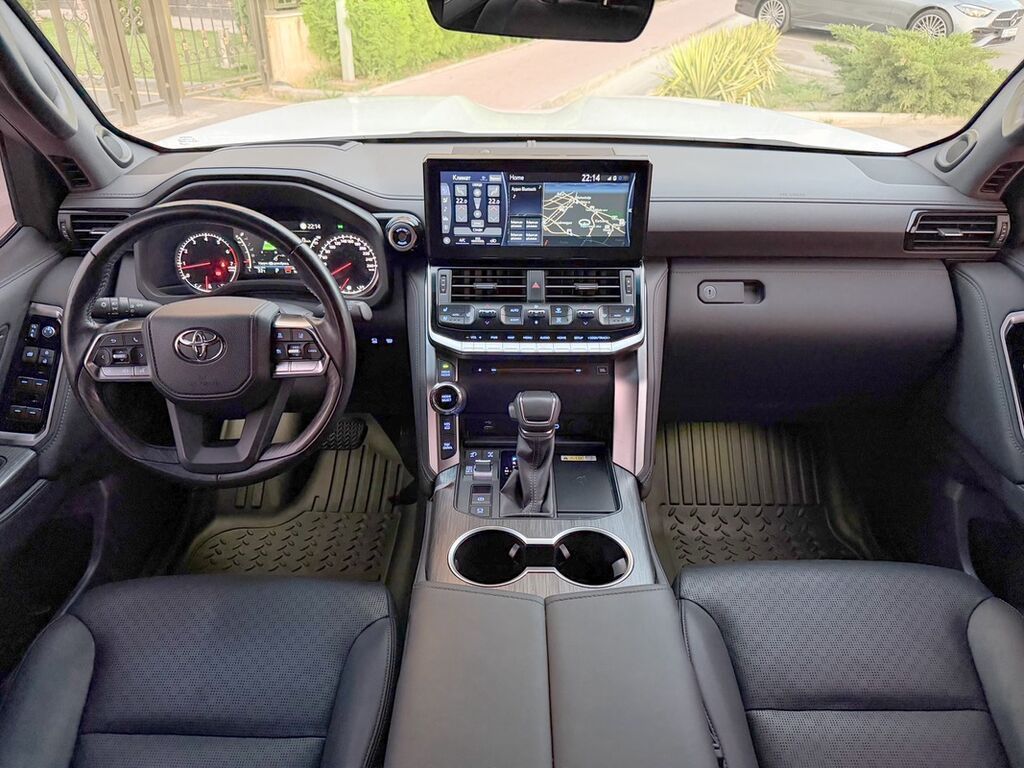 Toyota Land Cruiser: 2023 г., 3.5 л, Автомат, Бензин, Внедорожник: фото 6