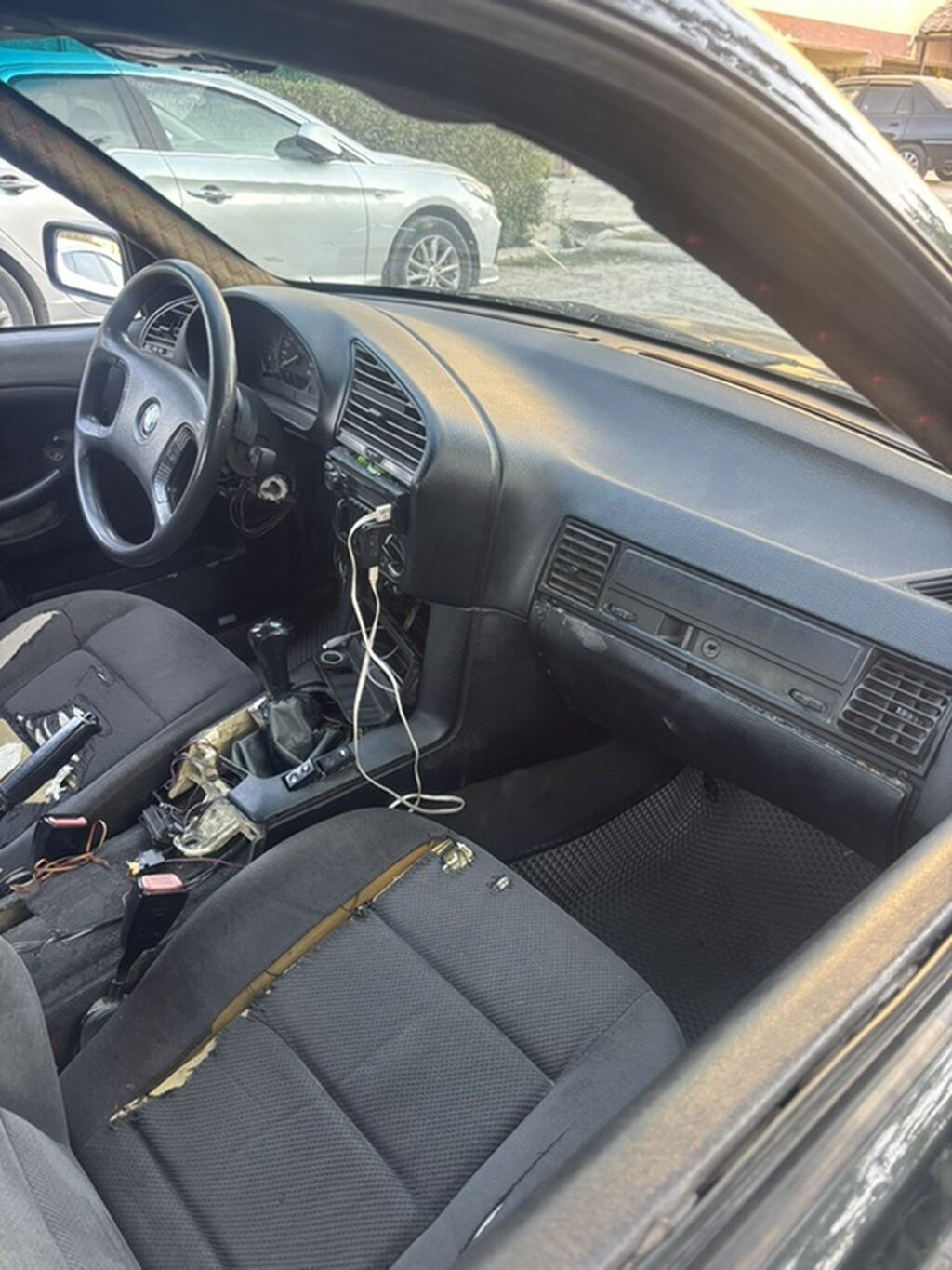 BMW 3 series: 1991 г., Седан: фото 7