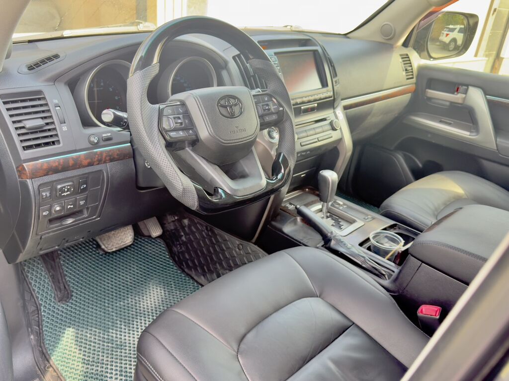 Toyota Land Cruiser: 2011 г., 4.7 л, Автомат, Бензин, Внедорожник: фото 8