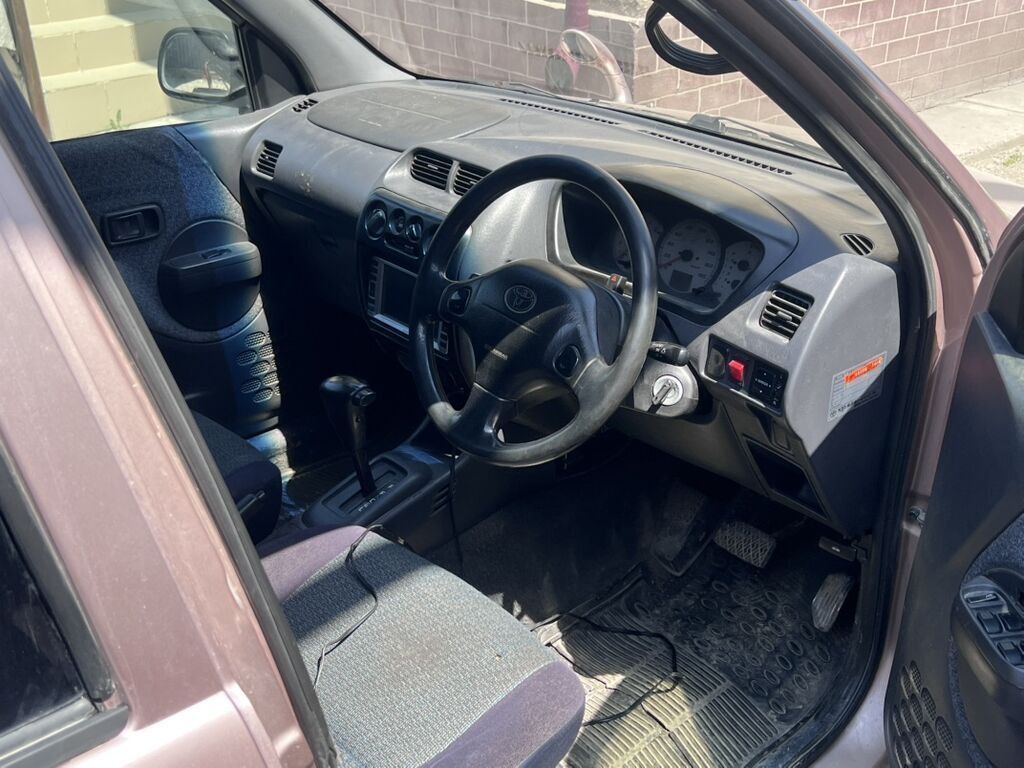 Toyota Cami: 2000 г., 1.3 л, Автомат, Бензин, Внедорожник: фото 4