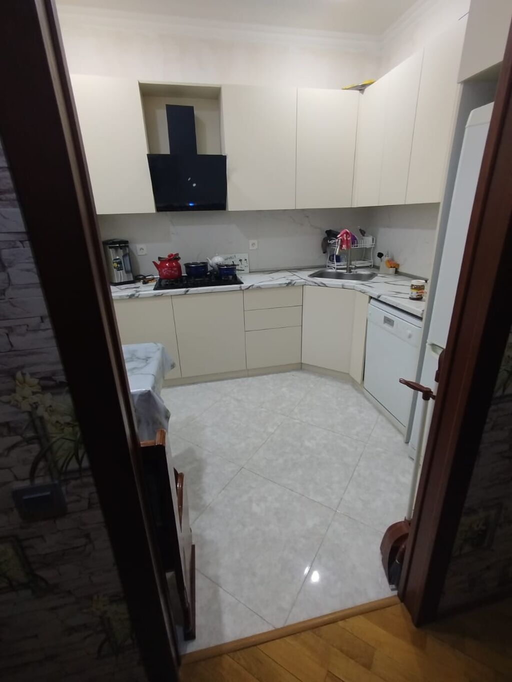 Binə 5 otaqlı, 145 kv. m, Kredit yoxdur, Orta təmir
