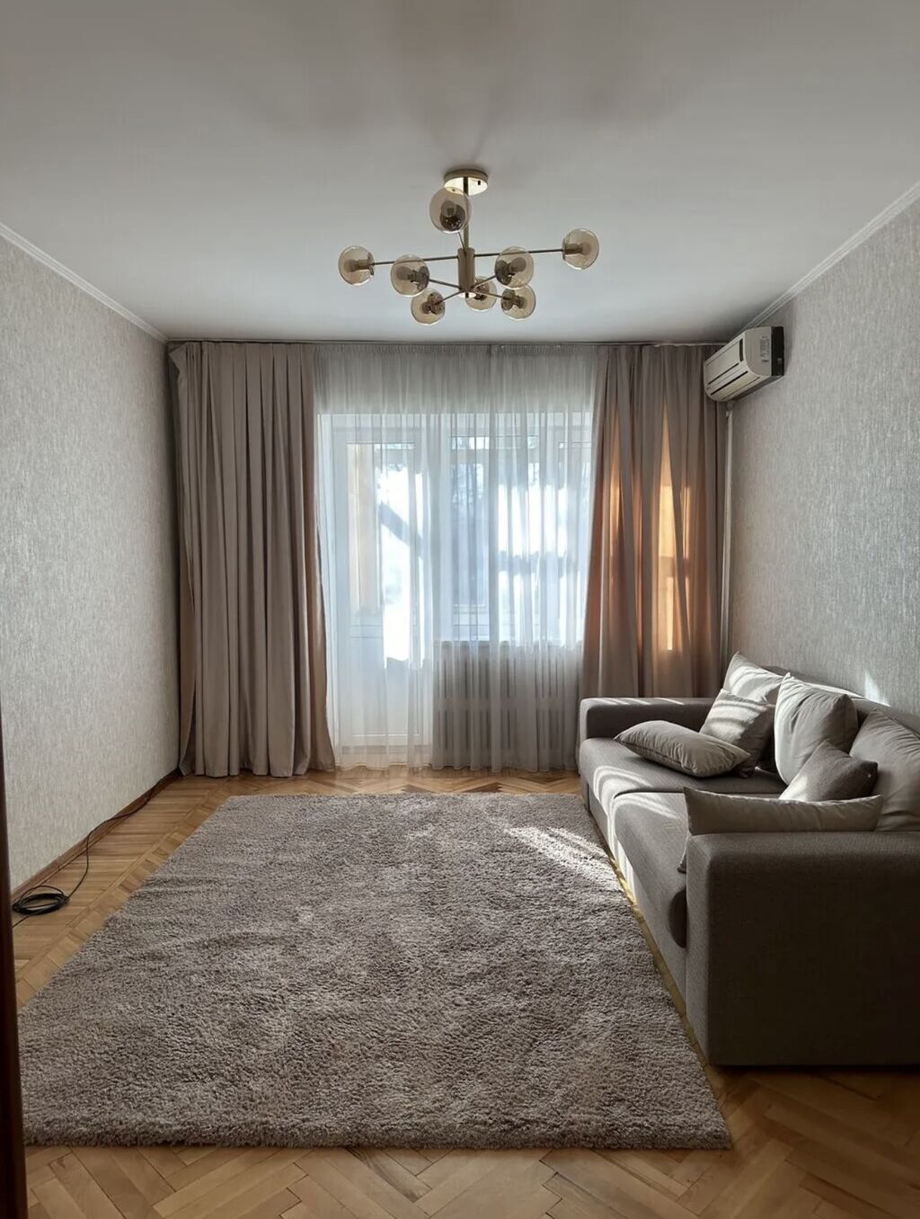 Район: Филармонии Аренда 4 ком кв 92 кв м этаж 3 из 5 дом: фото 2