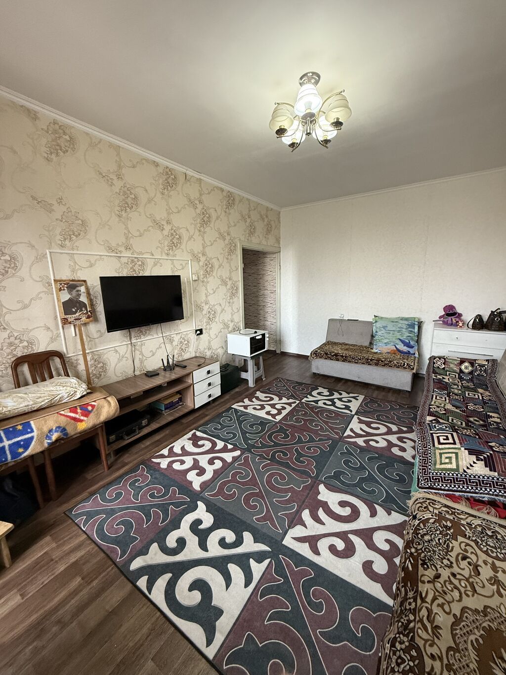 1 комната, 40 м², Аламедин-1 мкр 105 серия, 8 этаж, Косметический ремонт: фото 2
