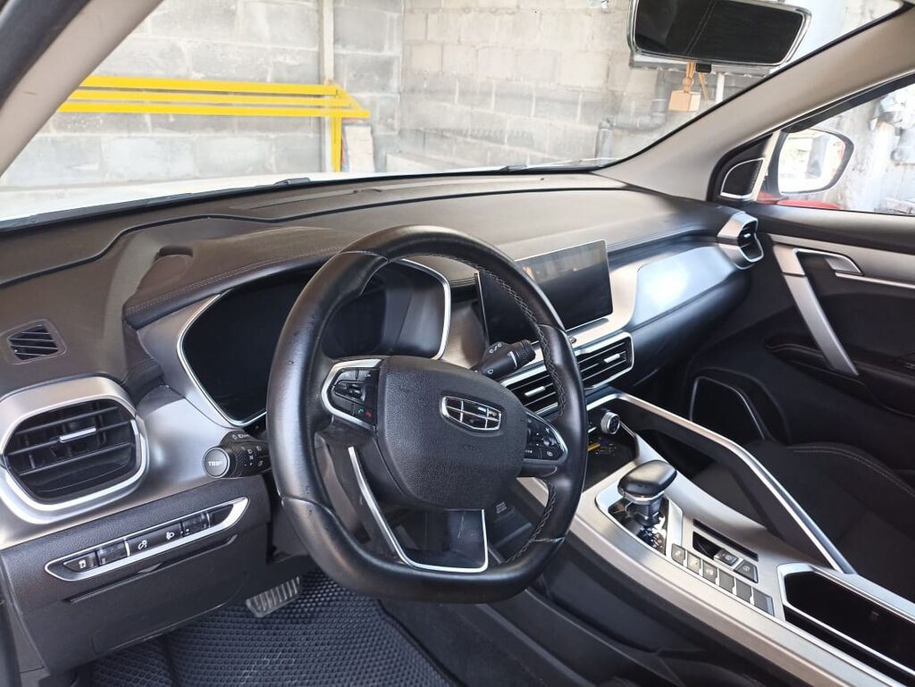 Geely Coolray: 2023 г., 1.5 л, Робот, Бензин, Кроссовер: фото 5