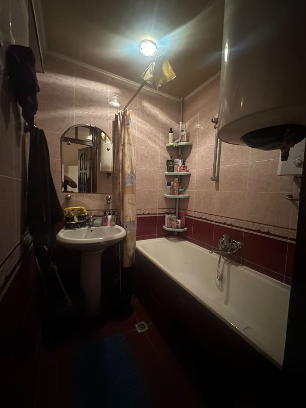 Bakı, Bakıxanov qəs., 5 otaqlı, Köhnə tikili, 115 kv. m