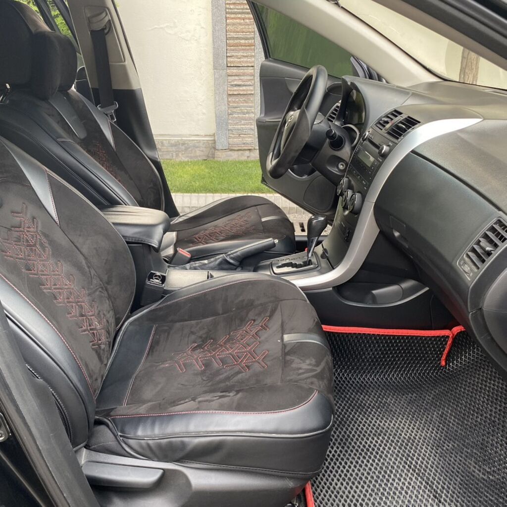 Toyota Corolla: 2012 г., 1.6 л, Автомат, Бензин, Седан: фото 6