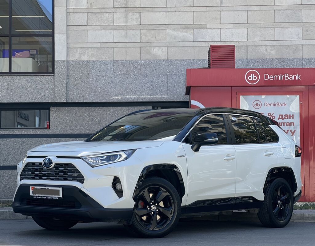 Toyota RAV4: 2021 г., 2.5 л, Автомат, Гибрид, Кроссовер: фото 2