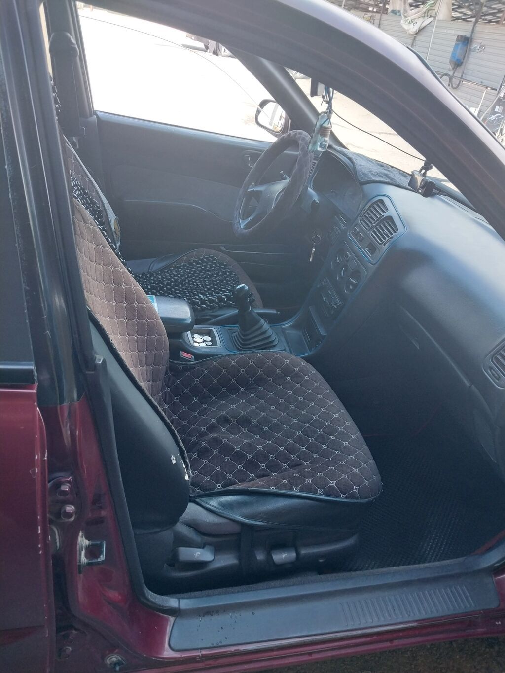 Mitsubishi Galant: 1993 г., 1.8 л, Механика, Бензин, Седан: фото 3