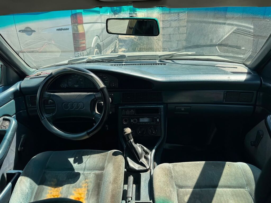 Audi 100: 1990 г., 2.3 л, Механика, Бензин, Универсал: фото 5