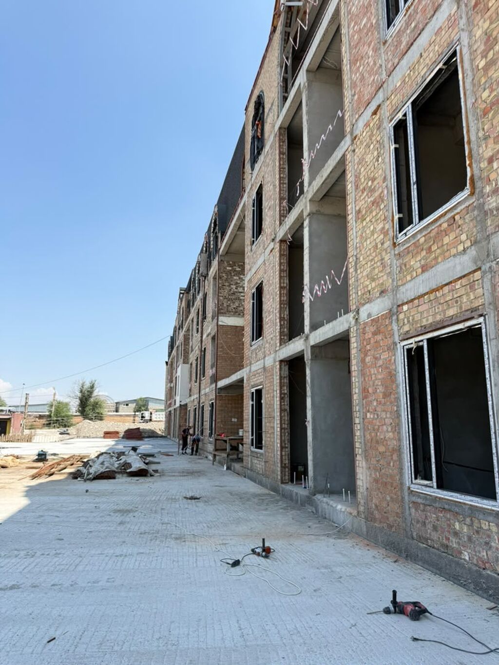 3 комнаты, 129 м², АУЦА Элитка, 4 этаж, ПСО (под самоотделку): фото 2