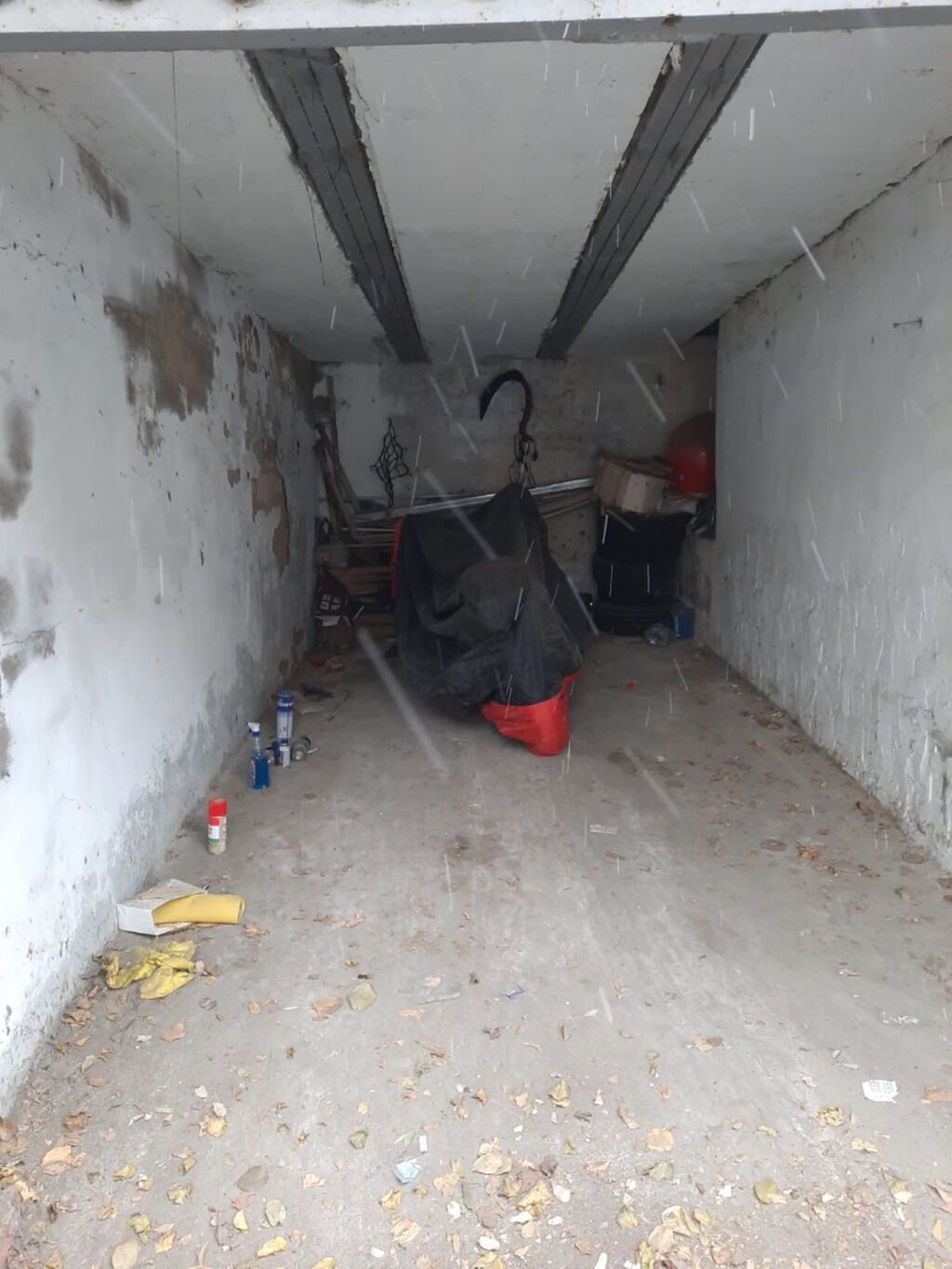 21 kv. m, 3 * 7 * 2 Daş Kommunal xətlər qoşulmayıb