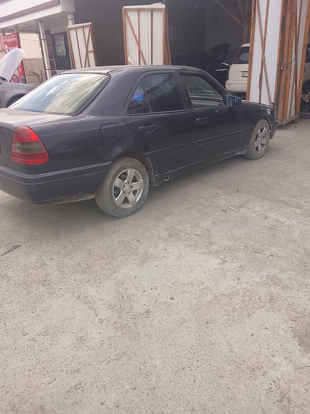 Mercedes-Benz C-Class: 1997 г., 1.8 л, Механика, Бензин, Седан: фото 6