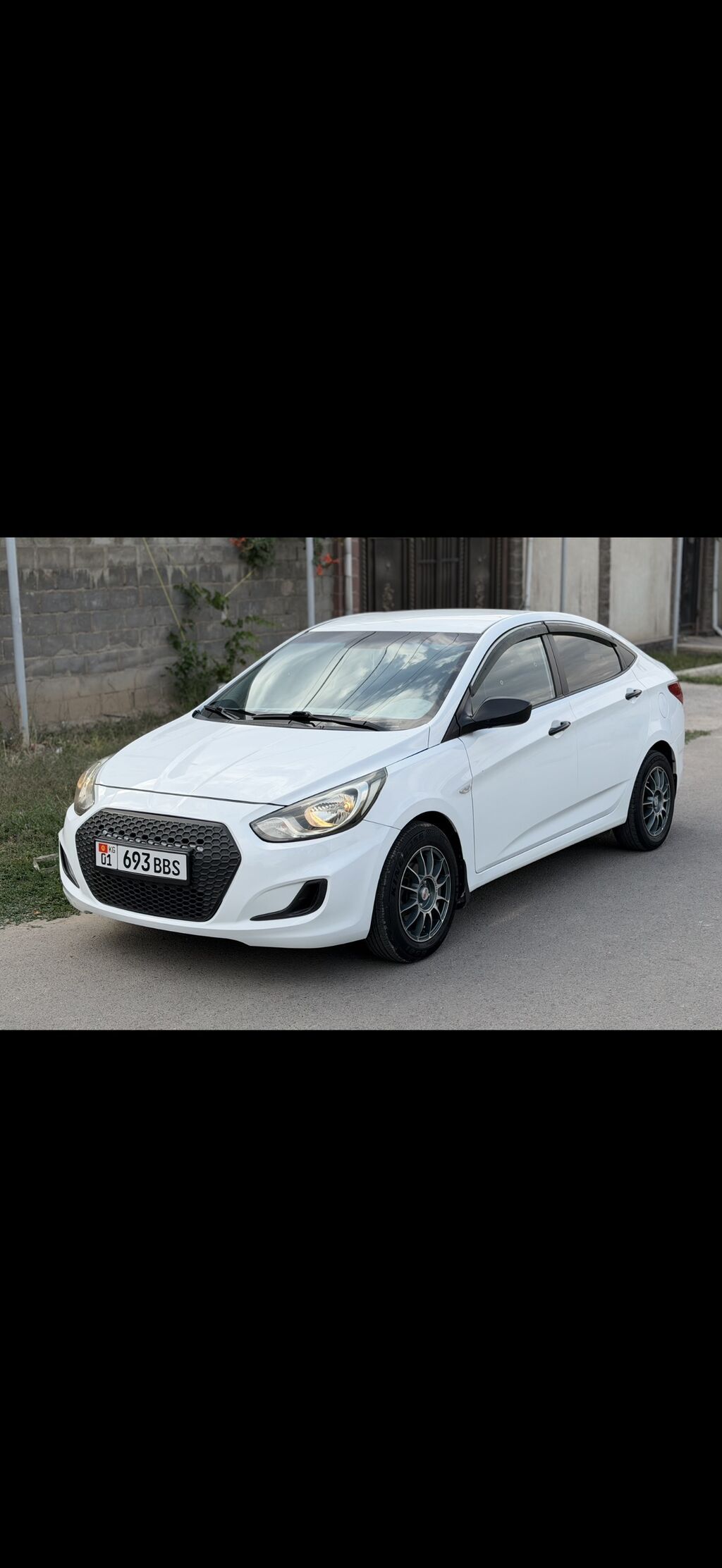 Hyundai Accent: 2013 г., 1.6 л, Автомат, Бензин, Седан: фото 4