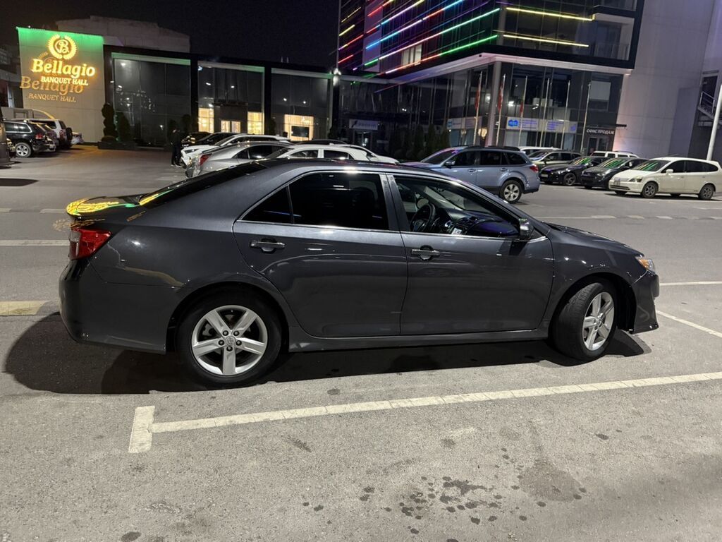 Toyota Camry: 2014 г., 2.5 л, Автомат, Бензин, Седан: фото 2