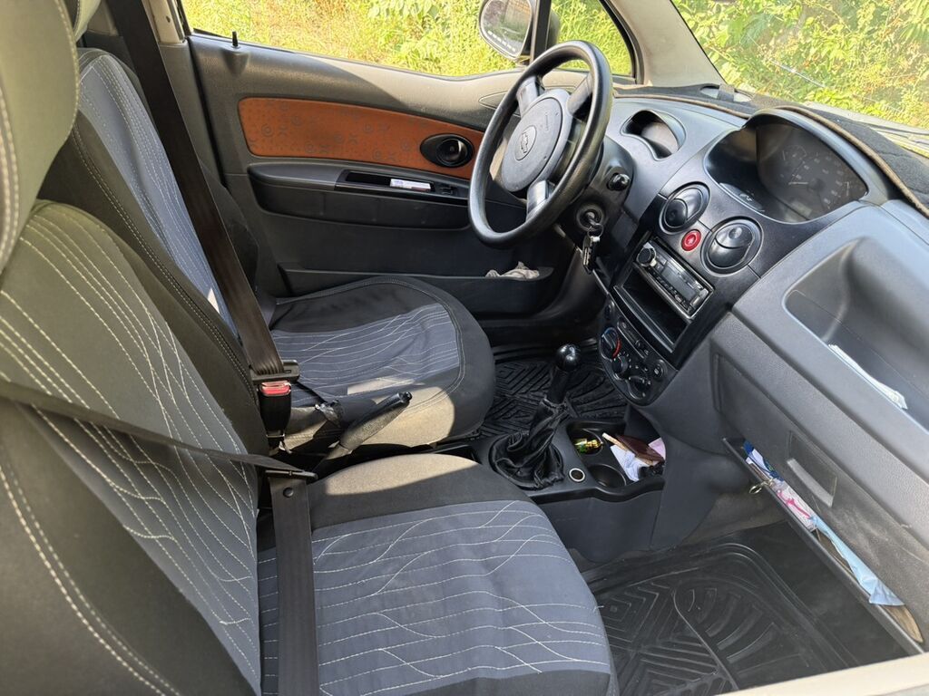 Chevrolet Spark: 2005 г., Бензин, Хэтчбэк: фото 5
