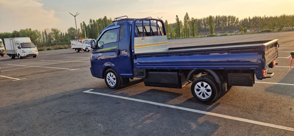 Hyundai Porter: 2021 г., 3.5 л, Автомат, Электромобиль, Пикап: фото 3