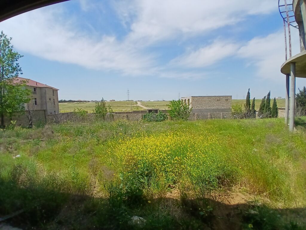 8 otaq, 250 kv. m, Kredit var, Təmirsiz