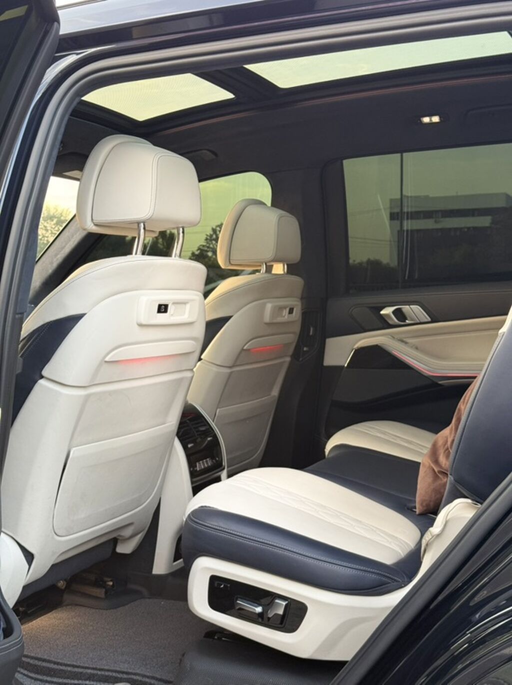 BMW X7: 2019 г., 3 л, Автомат, Бензин, Внедорожник: фото 8