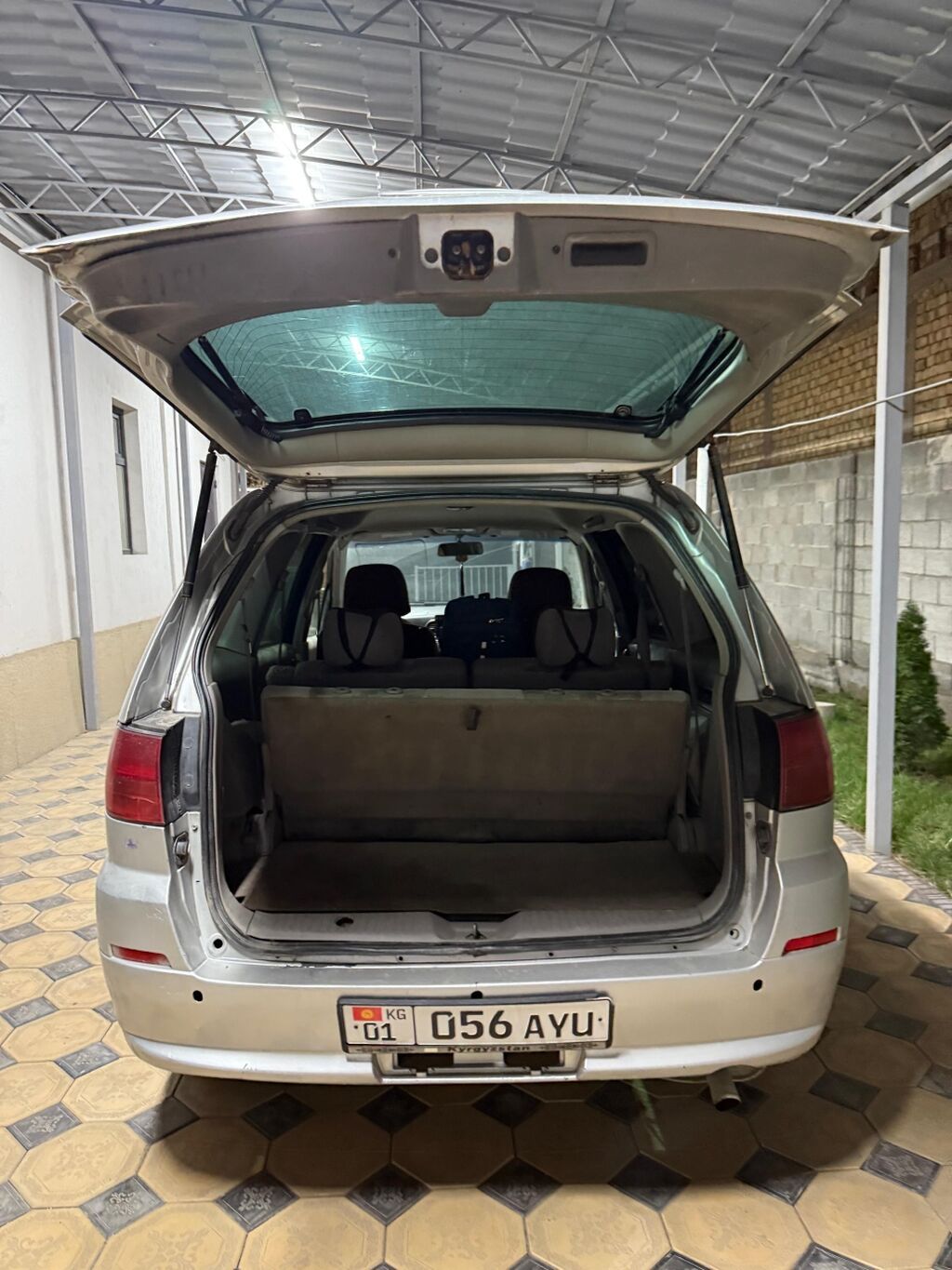Nissan Liberty: 2000 г., 2 л, Вариатор, Бензин, Минивэн: фото 4