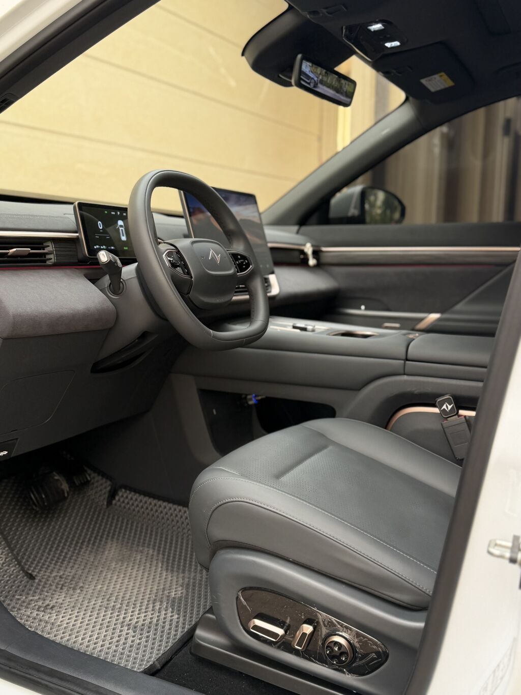 Dongfeng : 2026 г., 1.5 л, Автомат, Гибрид, Кроссовер: фото 4