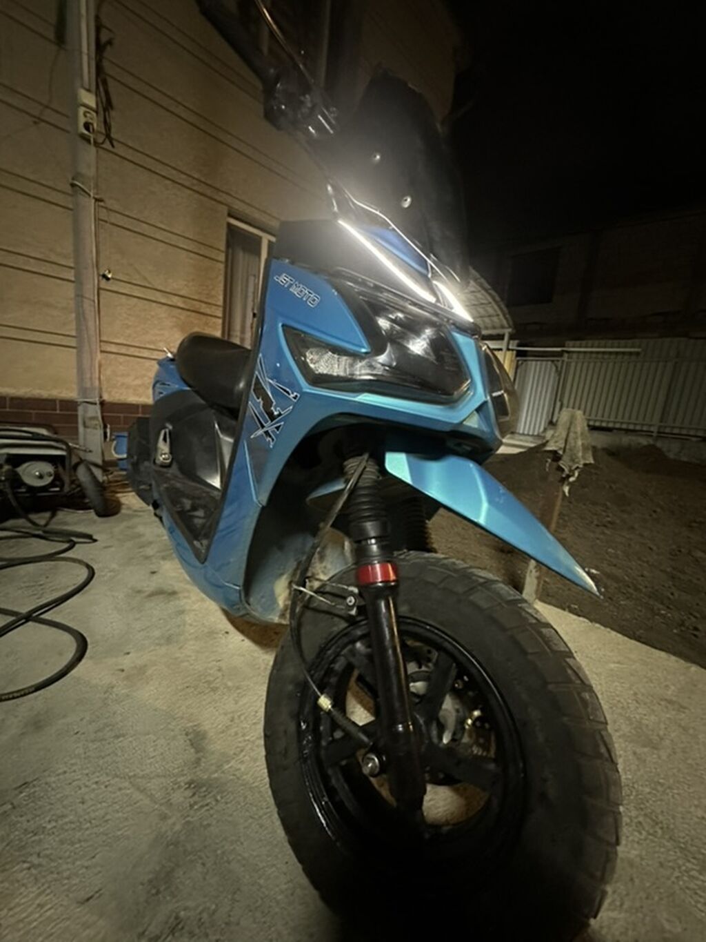 Скутер Jet Moto (бензиновый) -Самурай 150 куб -док имеет -мотор: фото 2