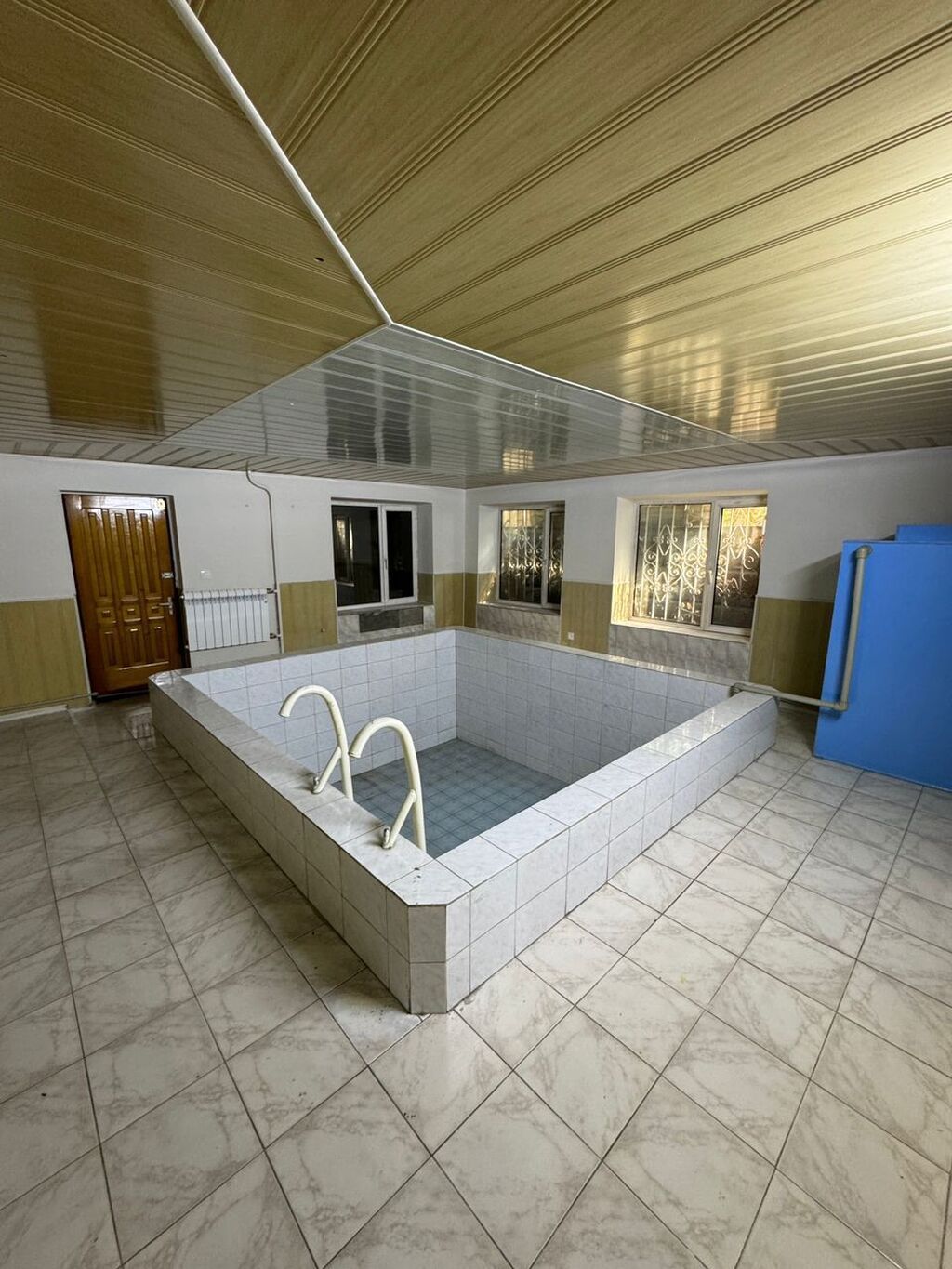 340 м², 6 комнат и более, Азия Молл: фото 3