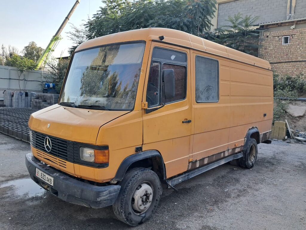 Mercedes-Benz : 2000 г., Дизель, Фургон: фото 3