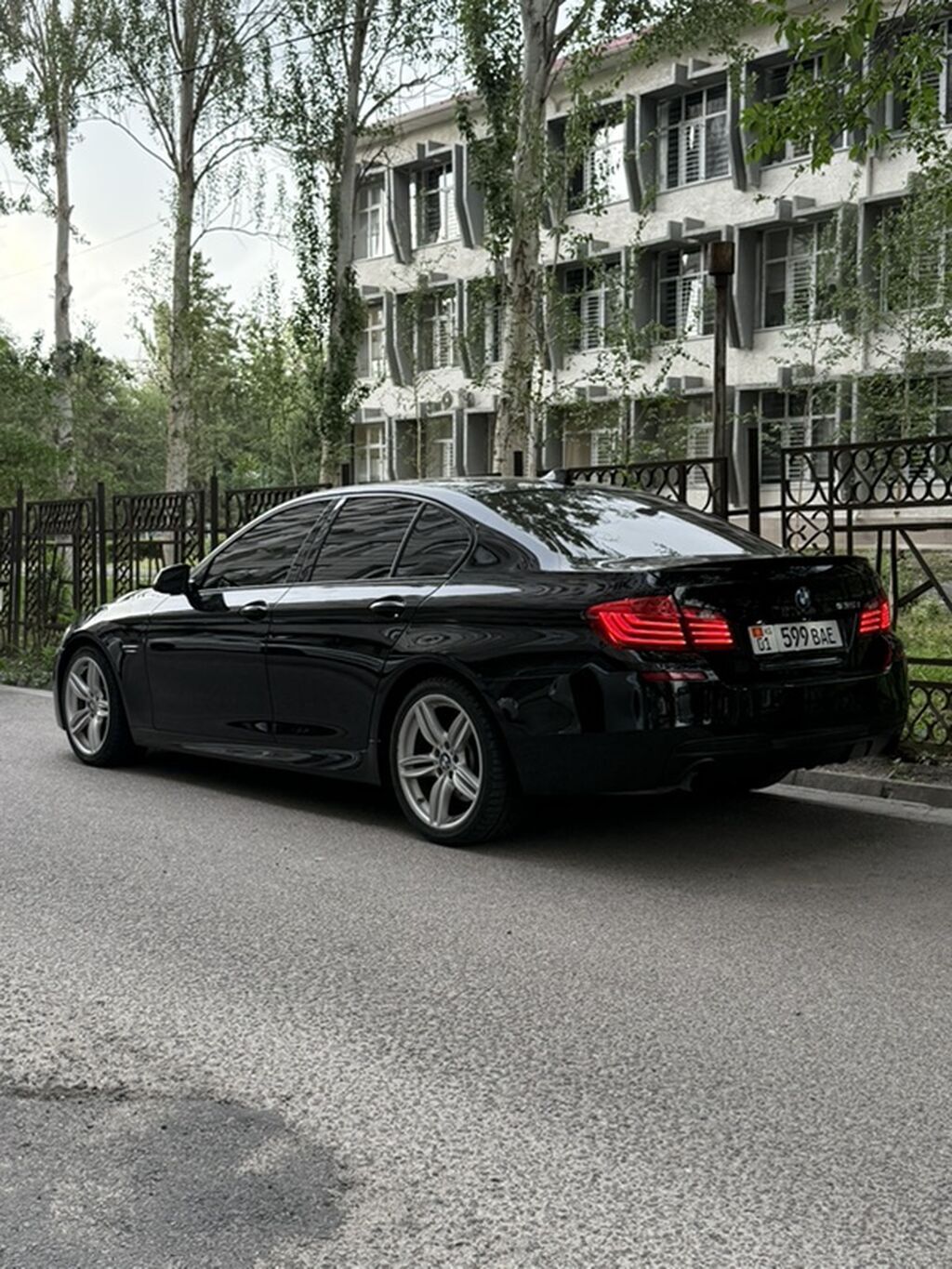 BMW 5 series: 2015 г., 3 л, Автомат, Бензин, Седан: фото 3