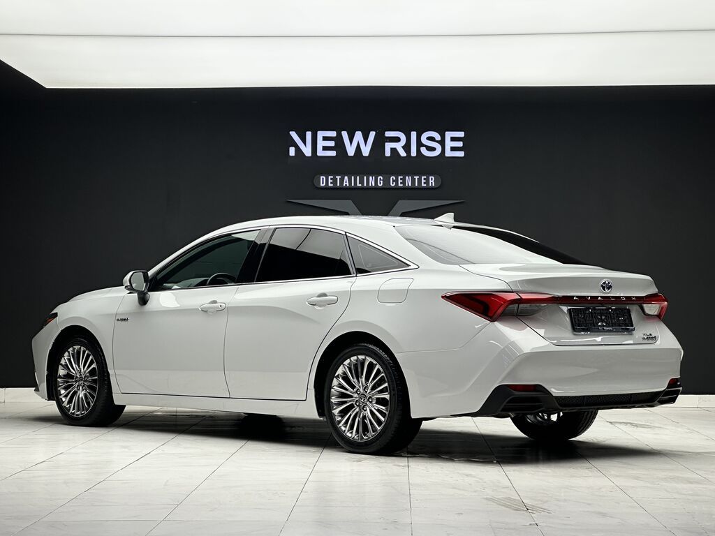 Toyota Avalon: 2021 г., 2.5 л, Вариатор, Гибрид, Седан: фото 4