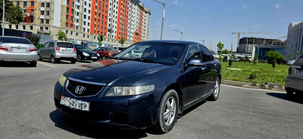 Honda Accord: 2003 г., 2 л, Механика, Бензин, Седан: фото 3