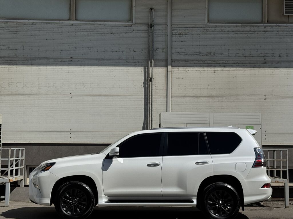 Lexus GX: 2019 г., 4.6 л, Бензин, Внедорожник: фото 3