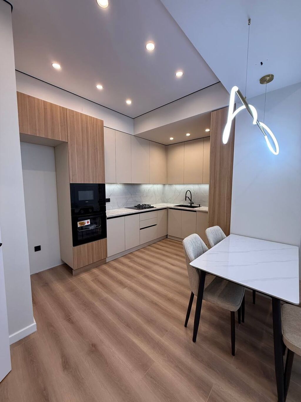 2 комнаты, 63 м², Южная Магистраль Элитка, 10 этаж, Дизайнерский ремонт: фото 4