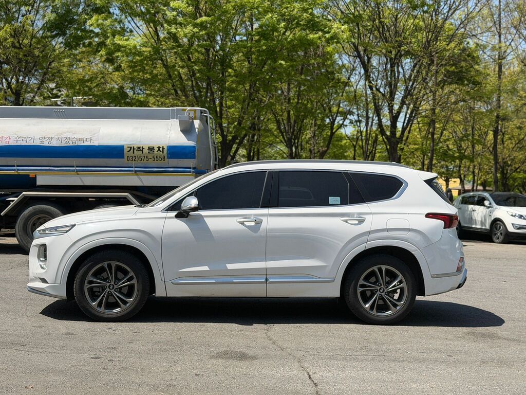 Hyundai Santa Fe: 2019 г., 2 л, Автомат, Бензин, Кроссовер: фото 7