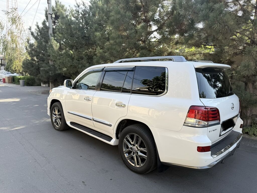 Lexus LX: 2012 г., 5.7 л, Автомат, Газ, Внедорожник: фото 3