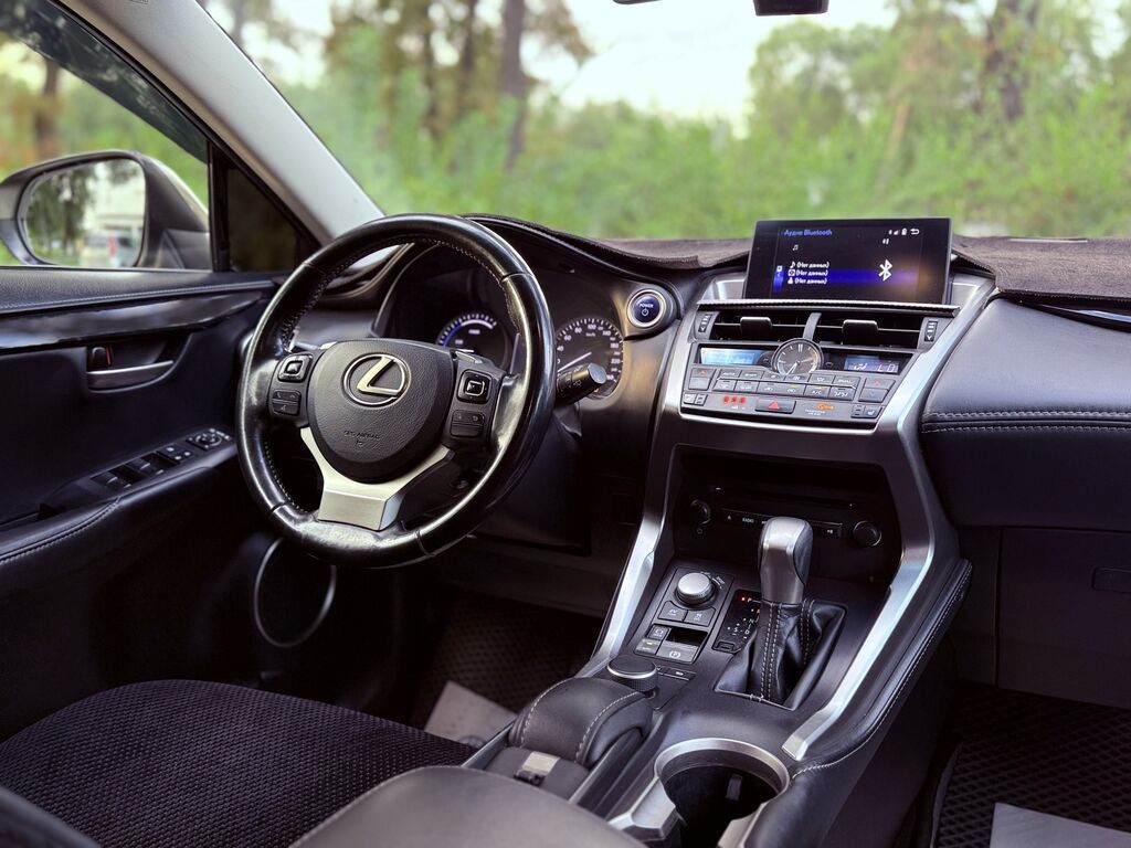 Lexus NX: 2016 г., 2.5 л, Вариатор, Гибрид, Кроссовер: фото 7