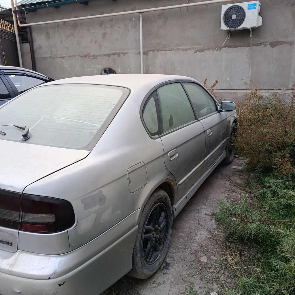 Subaru Legacy: 2001 г., 2 л, Автомат, Бензин, Седан: фото 5