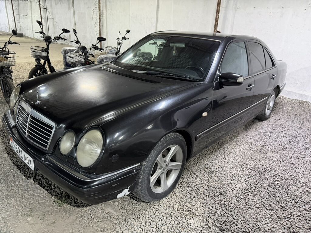 Mercedes-Benz E-Class: 1998 г., 2.4 л, Автомат, Бензин, Седан: фото 2