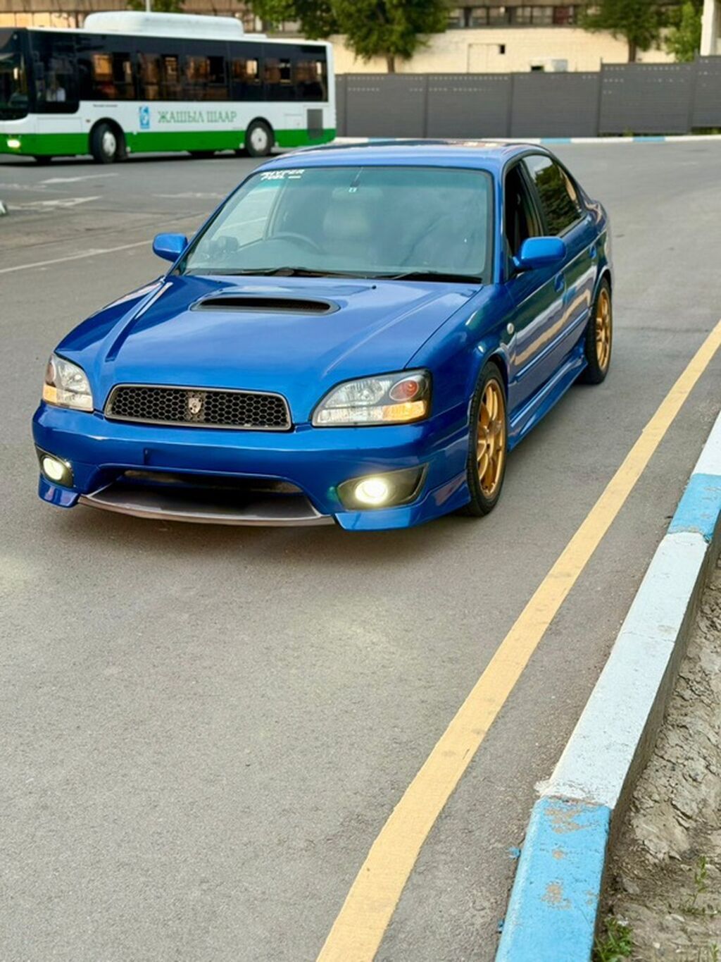 Subaru Legacy: 2003 г., 2.5 л, Механика, Бензин, Седан: фото 1
